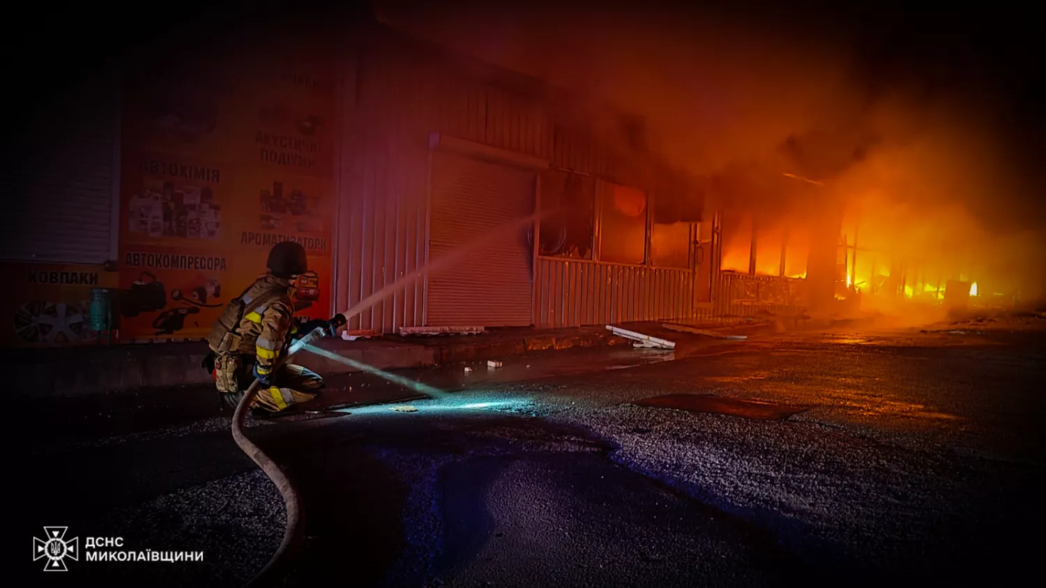 Consequences of the arrival in Mykolaiv on October 15, photo: State Emergency Service of the Mykolaiv region