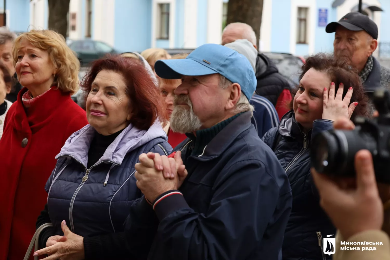 В Николаеве установили мемориальную доску заслуженному журналисту Украины Александру Кремко. Фото: Николаевский городской совет