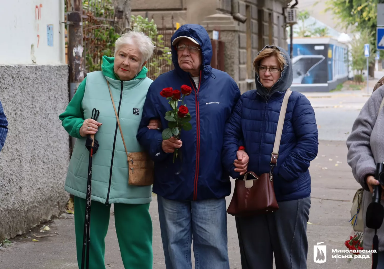 В Николаеве установили мемориальную доску заслуженному журналисту Украины Александру Кремко. Фото: Николаевский городской совет