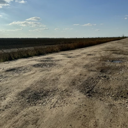 Road O15-19-01 from Snigurivka to Tamarino. Photo «NikVesti"