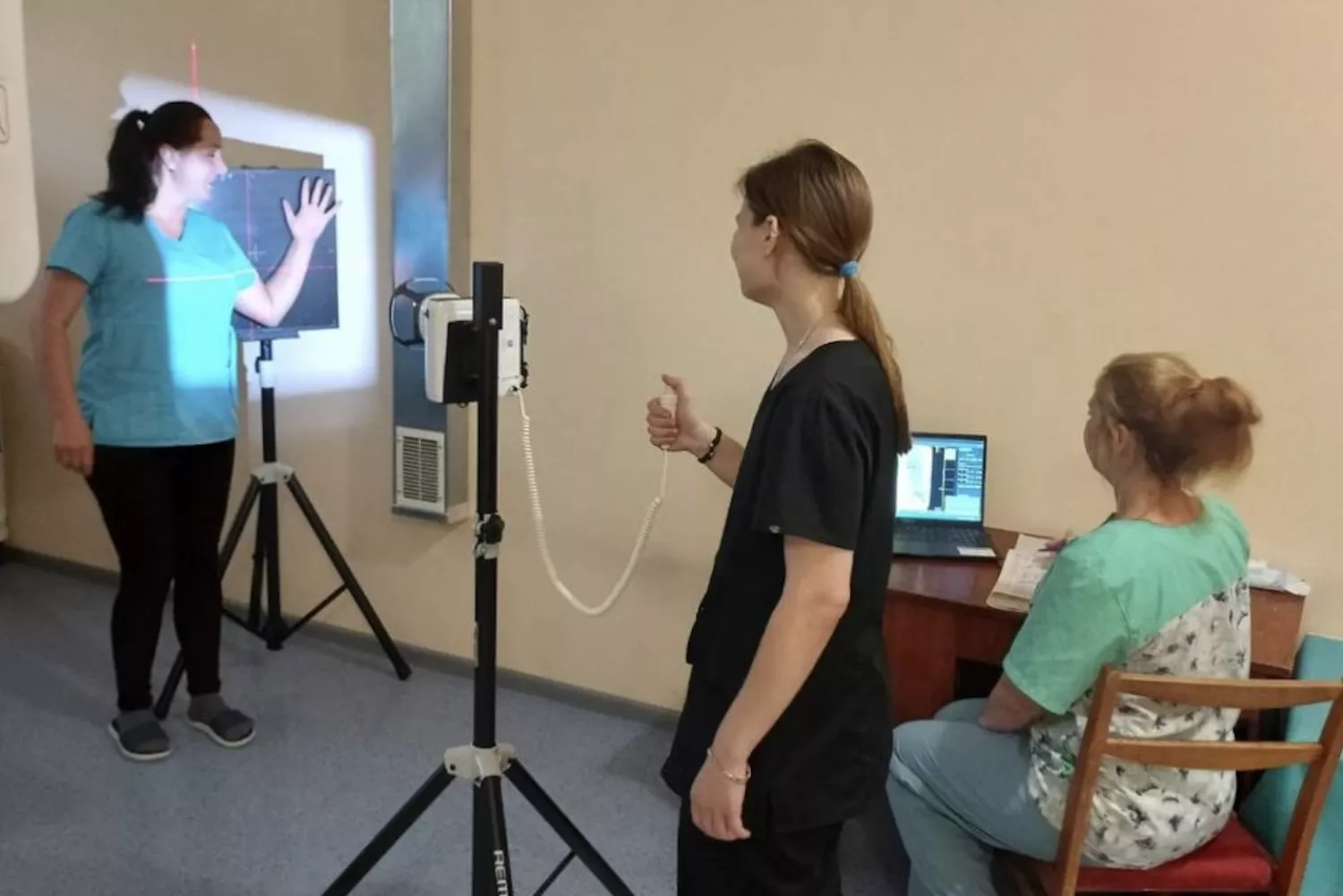 The Mykolaiv hospital received an X-ray machine from the Korean government. Photo: Department of Health Protection of the Mykolaiv City Council.