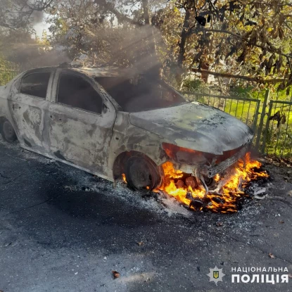 Наслідки дронової атаки по селу на Миколаївщині, фото: Поліція Миколаївщини