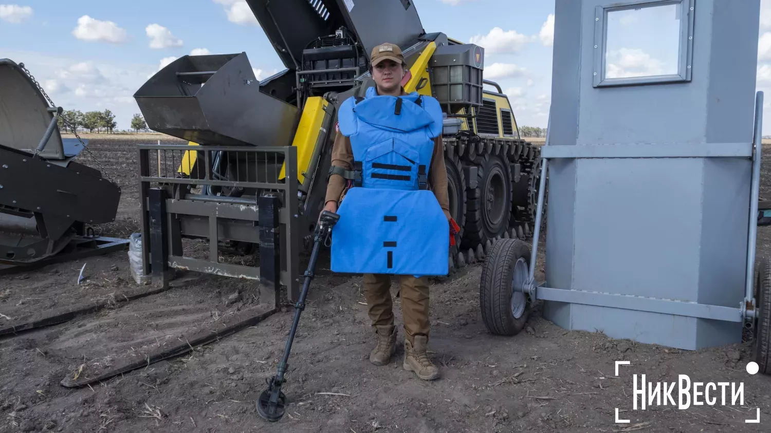 Deminer Kateryna Grebelna, who works in the Shevchenivska community. Photo: «NikVesti"