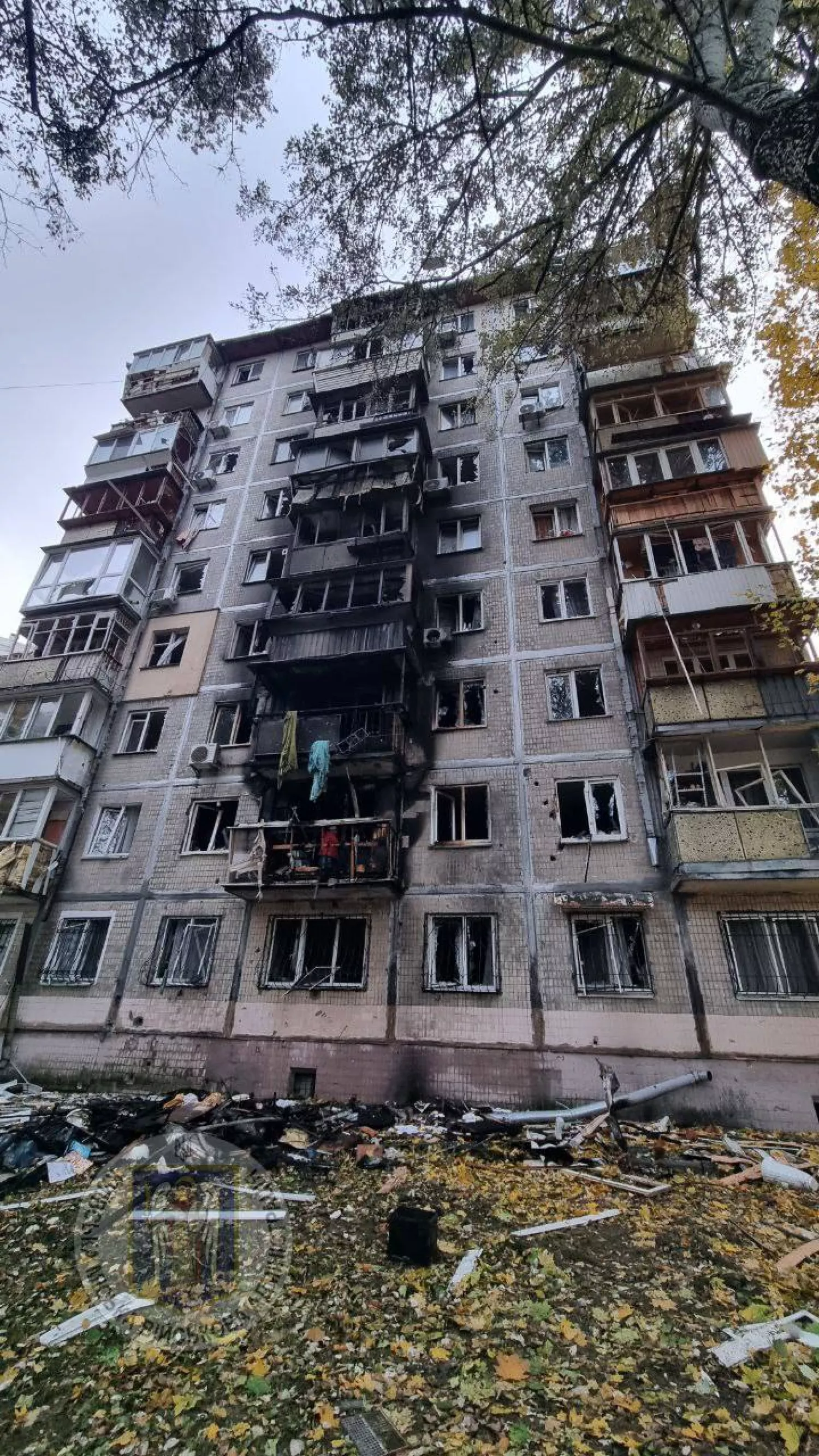 A damaged high-rise building in Kyiv. Photo: Kyiv City Military Administration.