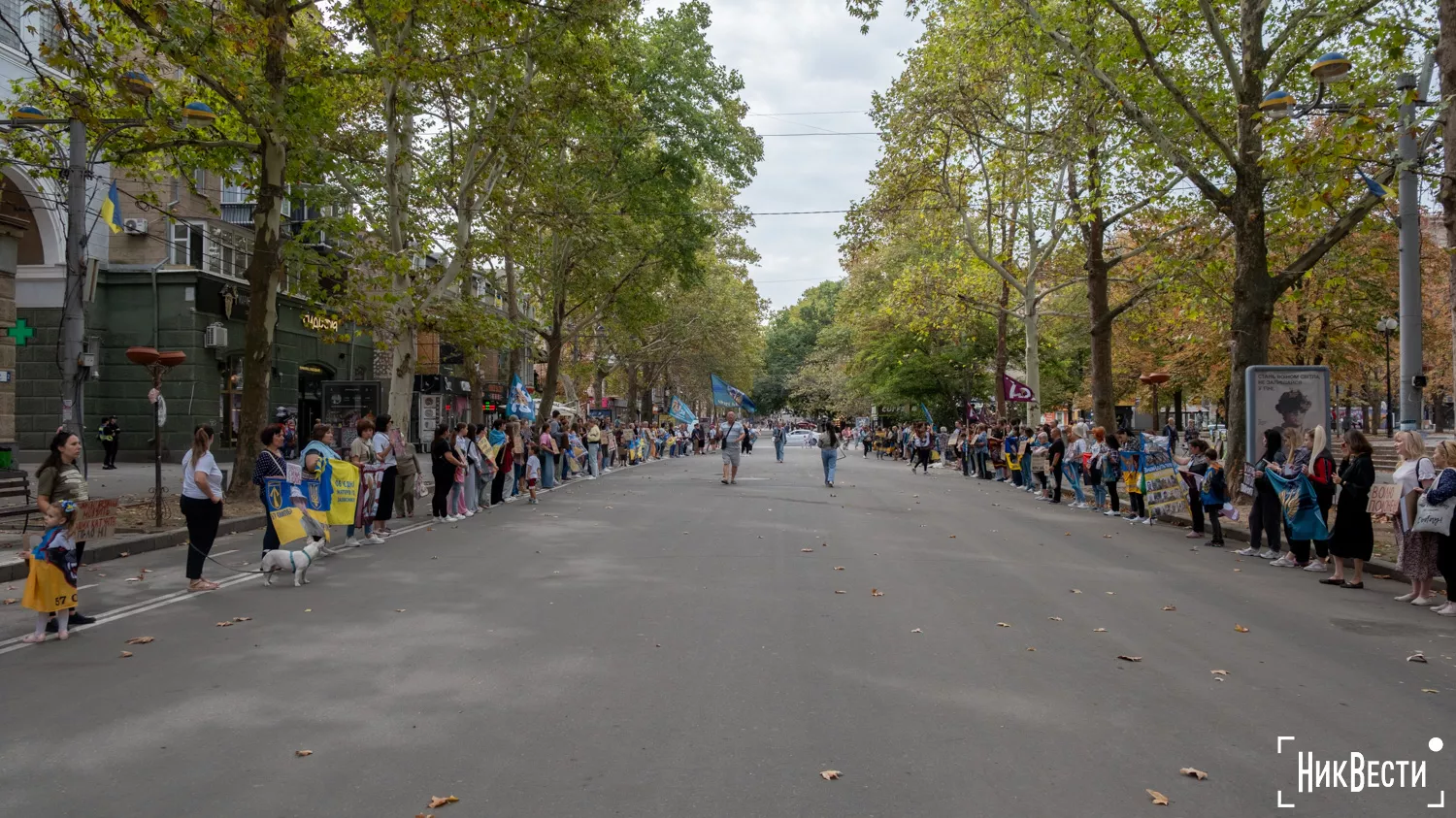 A traditional action in support of prisoners of war took place in the center of Mykolaiv, photo: «NikVesti"