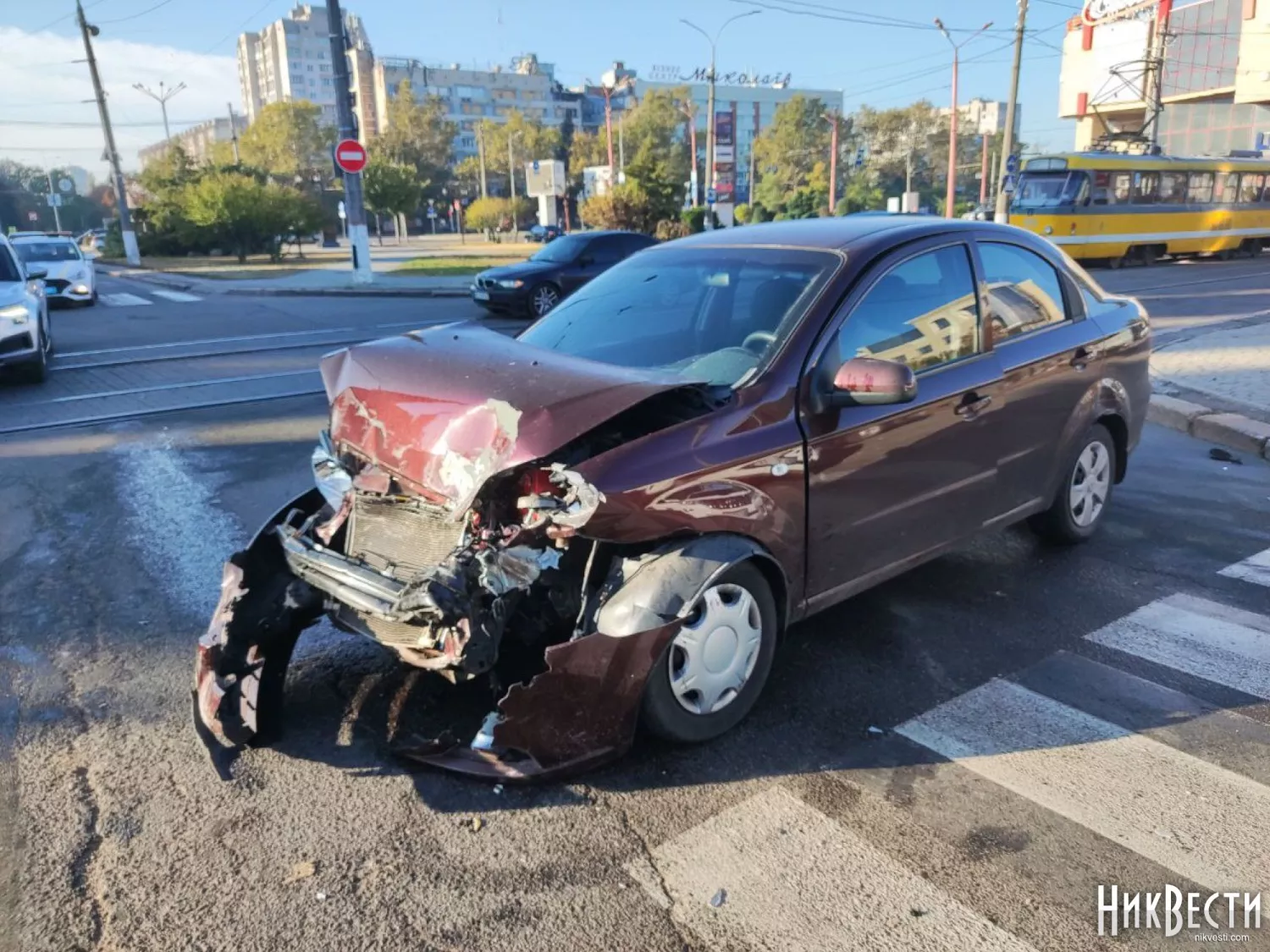 Road accident in the center of Mykolaiv. Archive photo of «NikVesti» for illustration