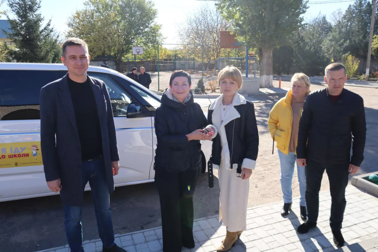 Voznesensk Gymnasium received a minibus. Photo: press service of the Voznesensk City Council.