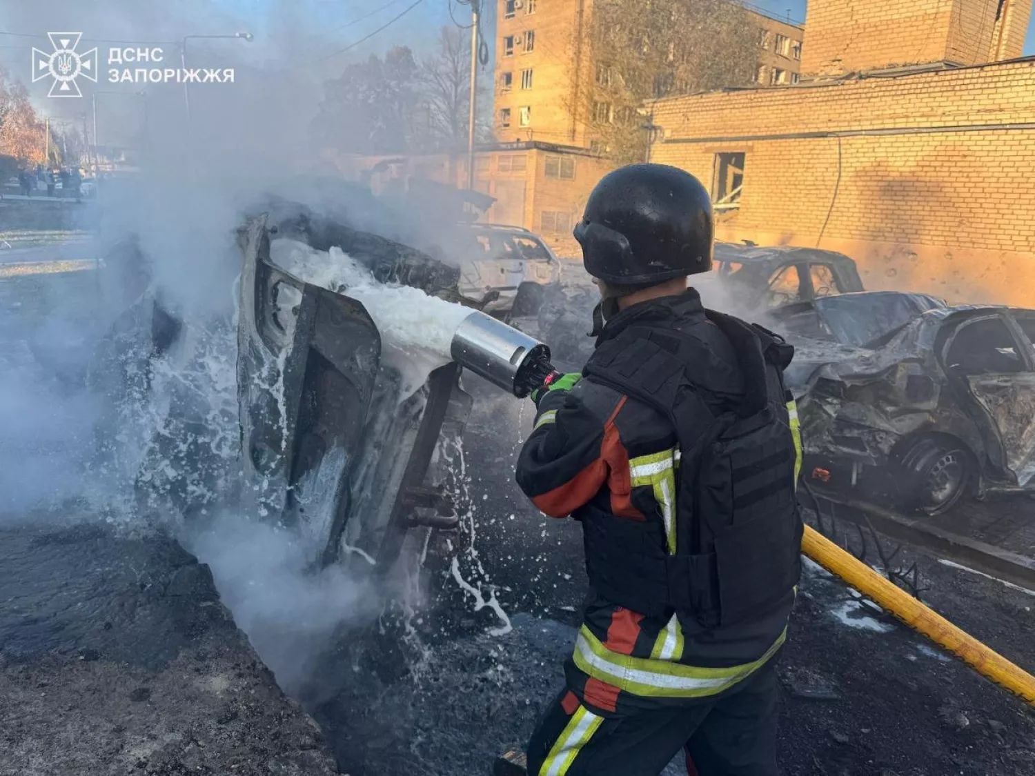 Российские войска нанесли 5 авиаударов по Запорожью. Фото: пресс-служба ГСЧС Украины