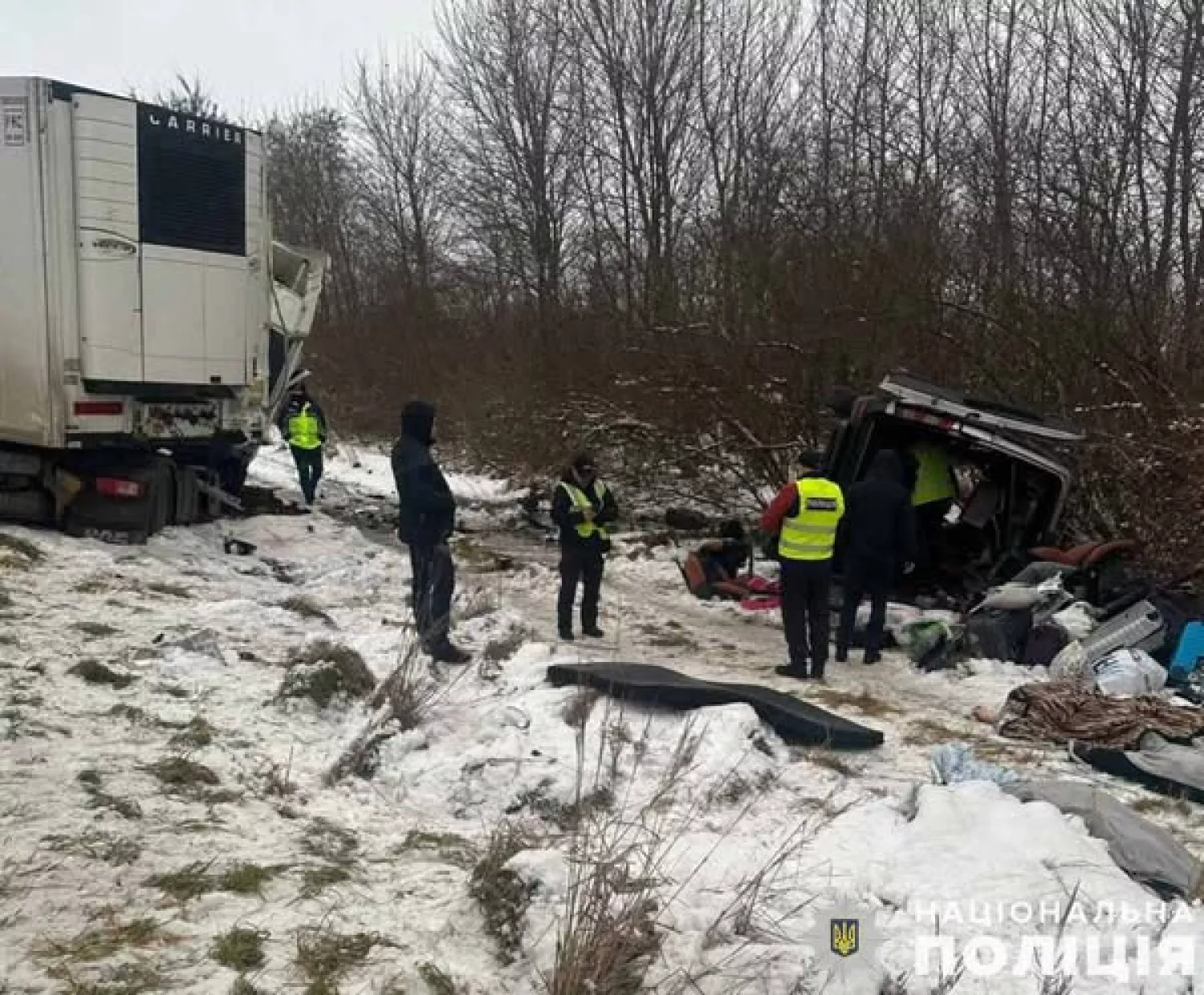 В аварии возле Львова погибли семь человек. Фото: полиция Львовщины