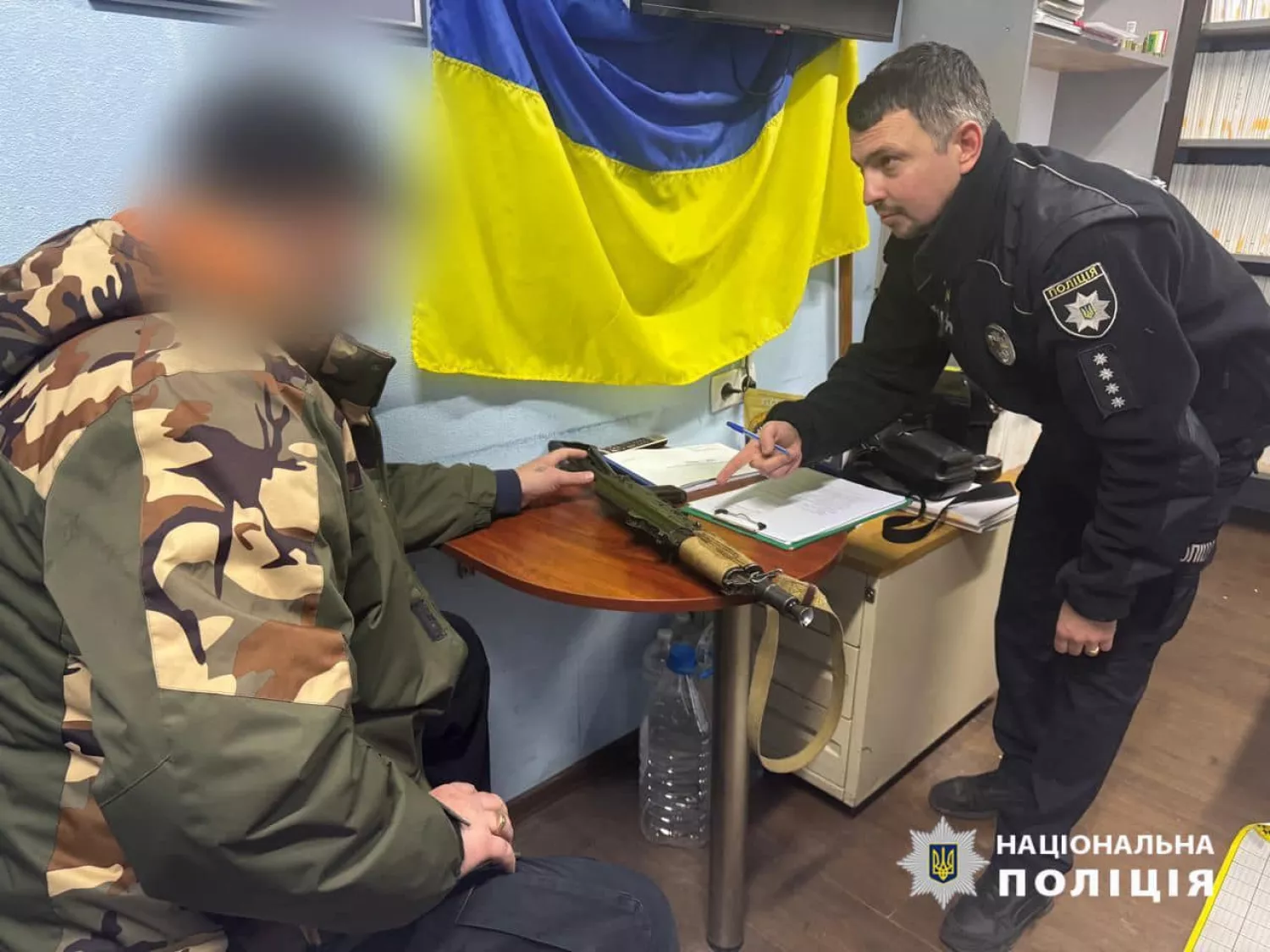 На Одещині задекларували 101 вогнепальну зброю. Фото: Нацполіція