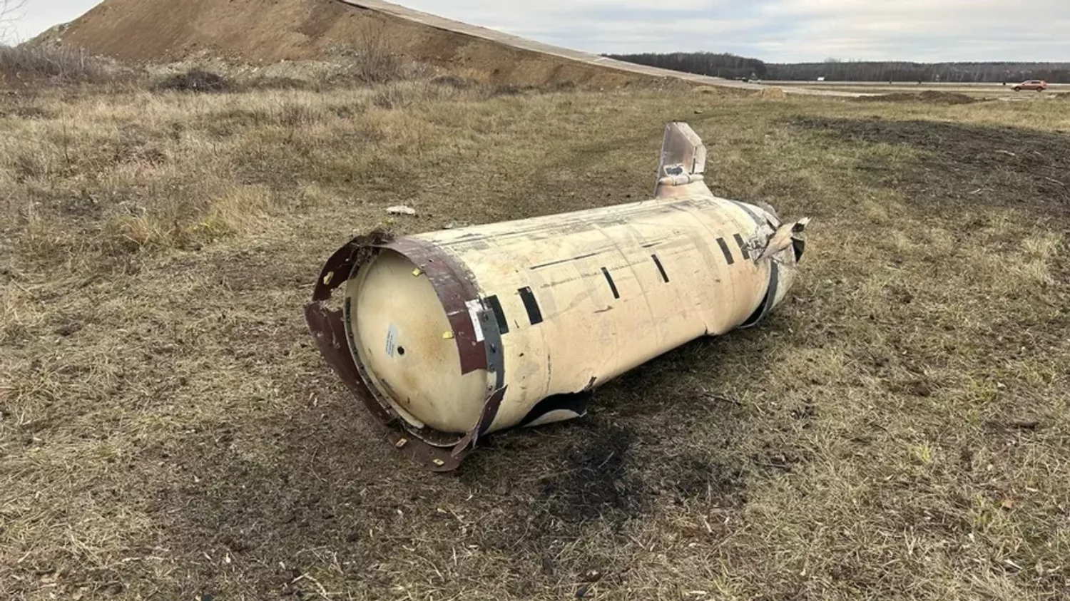 Уламки ракети ATACMS в Курській області. Фото: Міністерство оборони Росії