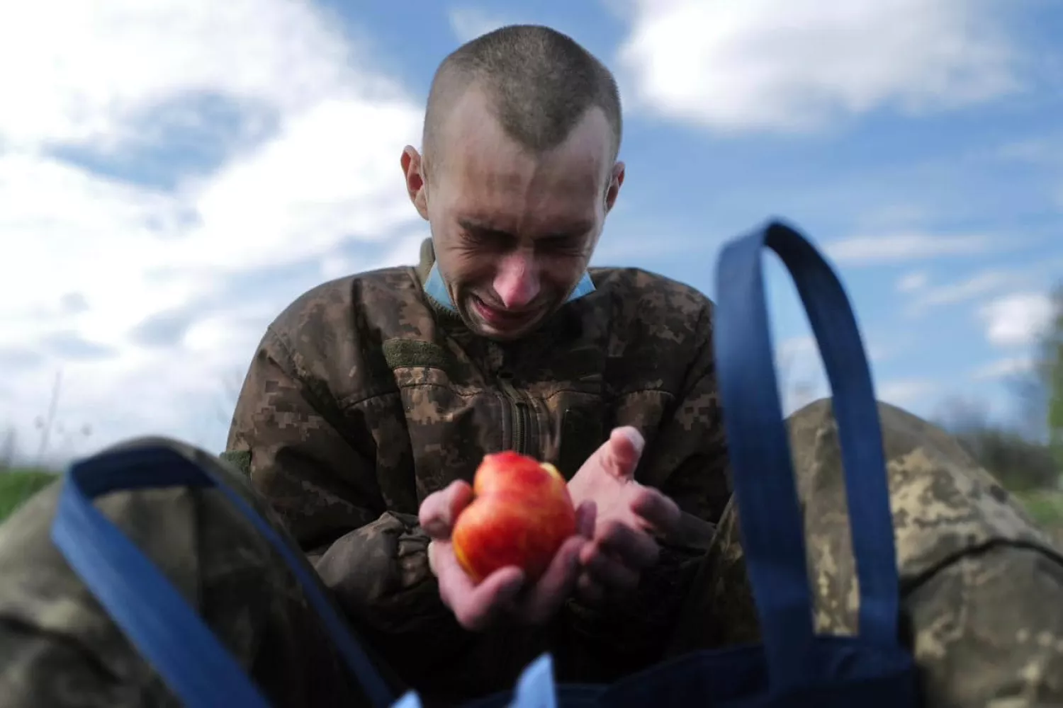 Повернення українського військового з російського полону. Фото: Віталій Юрасов