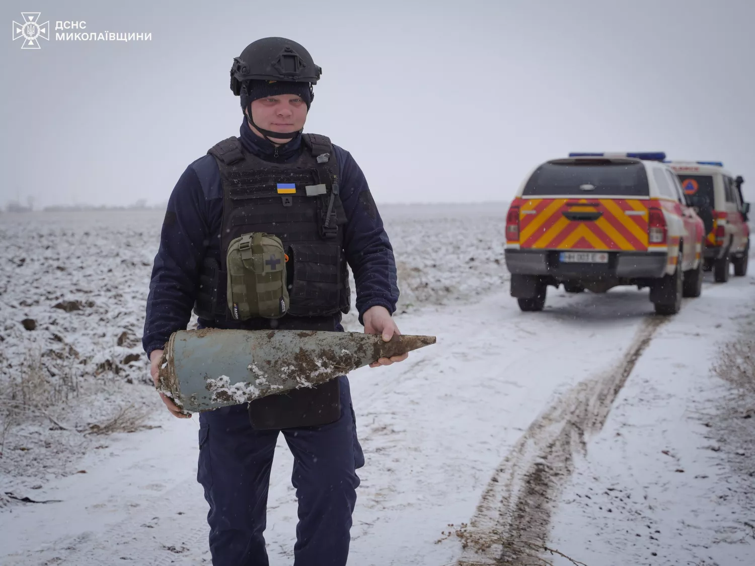 Піротехніки знешкодили уламки ворожих боєприпасів на Миколаївщині. Фото: пресслужба ДСНС у Миколаївській області