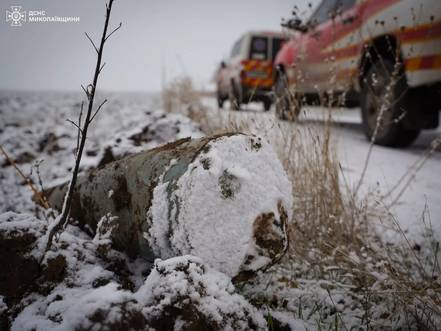 Піротехніки знешкодили уламки ворожих боєприпасів на Миколаївщині. Фото: пресслужба ДСНС у Миколаївській області