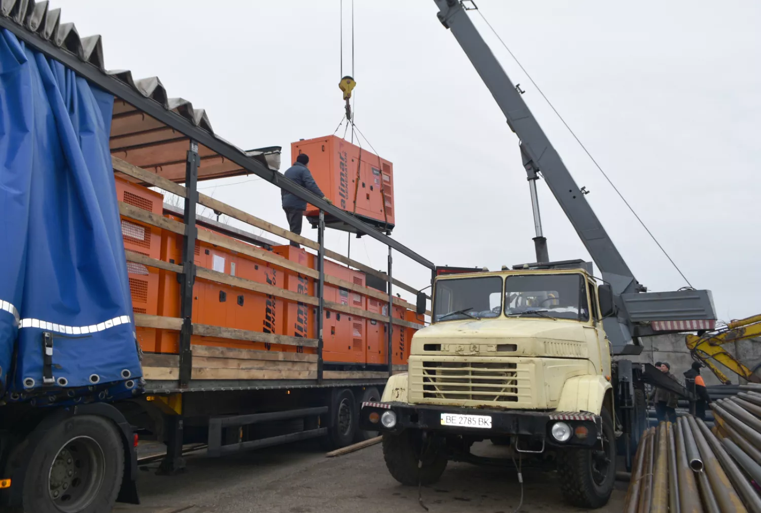 Южноукраинск получил четыре генератора. Фото: городской совет