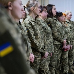 В ЗСУ почали видавати жіночу військову форму, фото: Міноборони