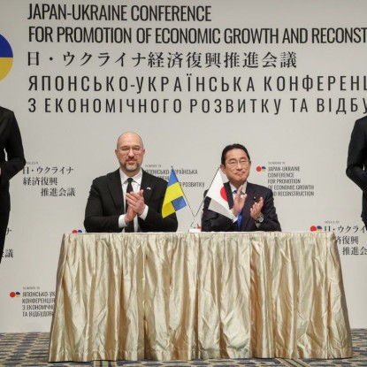 Украина и Япония подписали 56 документов о сотрудничестве. Фото: Денис Шмигаль