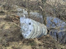 На Львовщине обнаружили обломки не сдетонировавшей ракеты. Фото: Львовская ОВА