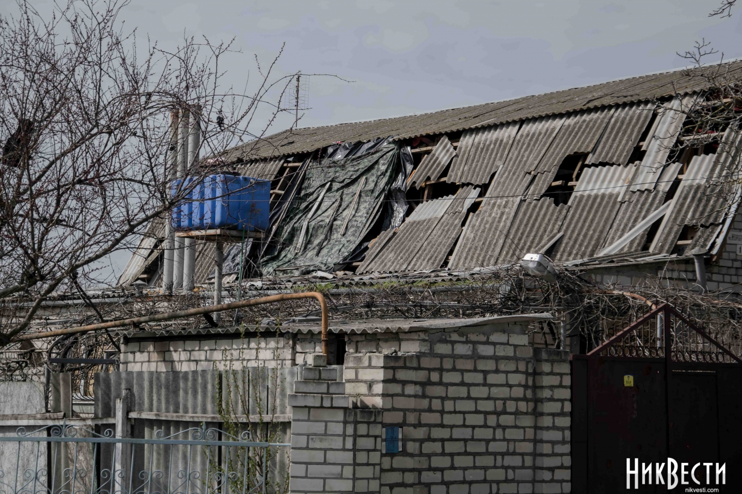 Житлові будинки в Очакові потерпають від обстрілів, архівне фото НикВести