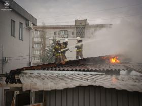 Пожар в квартире в Николаевской области: женщина с ребенком спаслись через окно / Иллюстративное фото ГСЧС