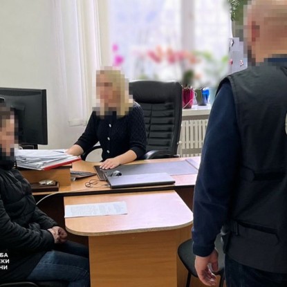 The SBU detained women from the Kherson region for organizing an illegal referendum in the Russian Federation. Photo: SBU