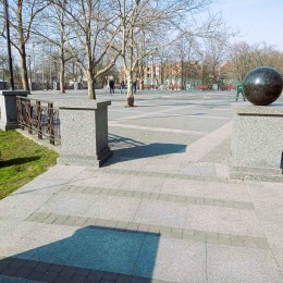 Невідомі пошкодили «Серце міста», фото: КП «Миколаївські парки»