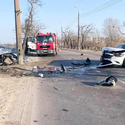ДТП біля Варварівського мосту, 9 березня, фото: поліція Миколаївської області