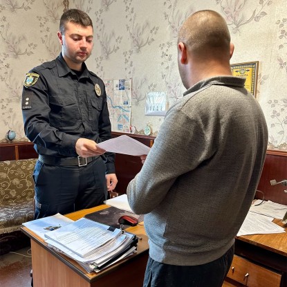 Мужчину задержали за нападение на продавщицу в Первомайске / Фото: Нацполиция
