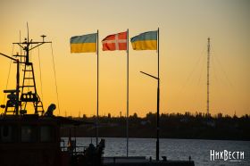 Флаг Дании, архивное фото «НикВести»