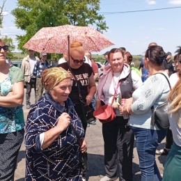 The photo was provided by local residents who gathered near the village council in Chornomorets