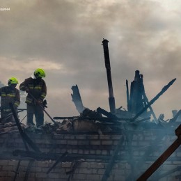 В Николаевской области 29 мая горел дачный дом / Фото: ГСЧС Николаевской области