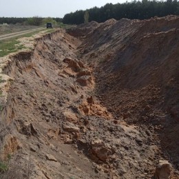 На Миколаївщині викопали незаконний кар’єр з гравієм і піском. Фото: Держекоінспекція