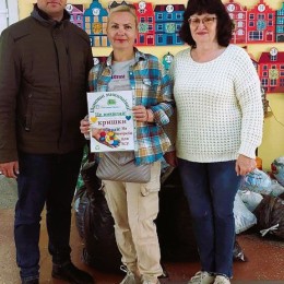 Миколаївці зібрали 300 кг пластикових кришок, щоб допомогти ЗСУ. Фото: Миколаївська міська рада