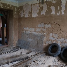 The house of Lyudmila Menshova, a resident of Novovasylivka, which was flooded in June 2023. Photo: «NykVesty"