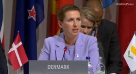 Прем’єр-міністерка Данії Метте Фредеріксен на саміті миру, скриншот з відео