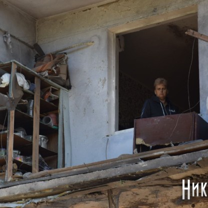 Residential building at Yantarnaya, 67 after Russian shelling, September 14, 2022, photo «Nikvesti» 