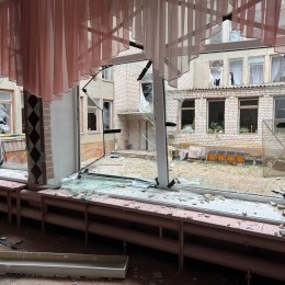Здание николаевской гимназии №48 после обстрела российскими войсками в июле 2022 года. Фото: Николаевский городской совет