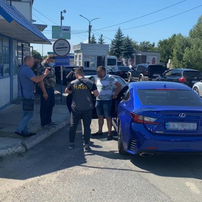 Detention of Serhiy Korenev, August 2021, photo: NABU