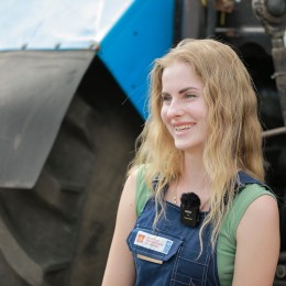 Training of female tractor drivers in Snigurivka, photo: UNDP in Ukraine