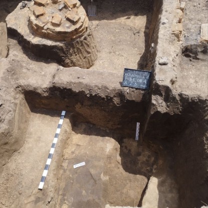 В Остроге нашли древние артефакты и подземное сооружение / Фото: Укринформ