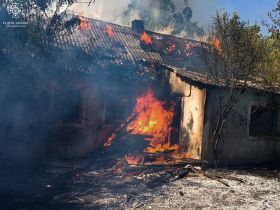 Пожежа літньої кухні / Фото: ДСНС Миколаївської області, ілюстративне