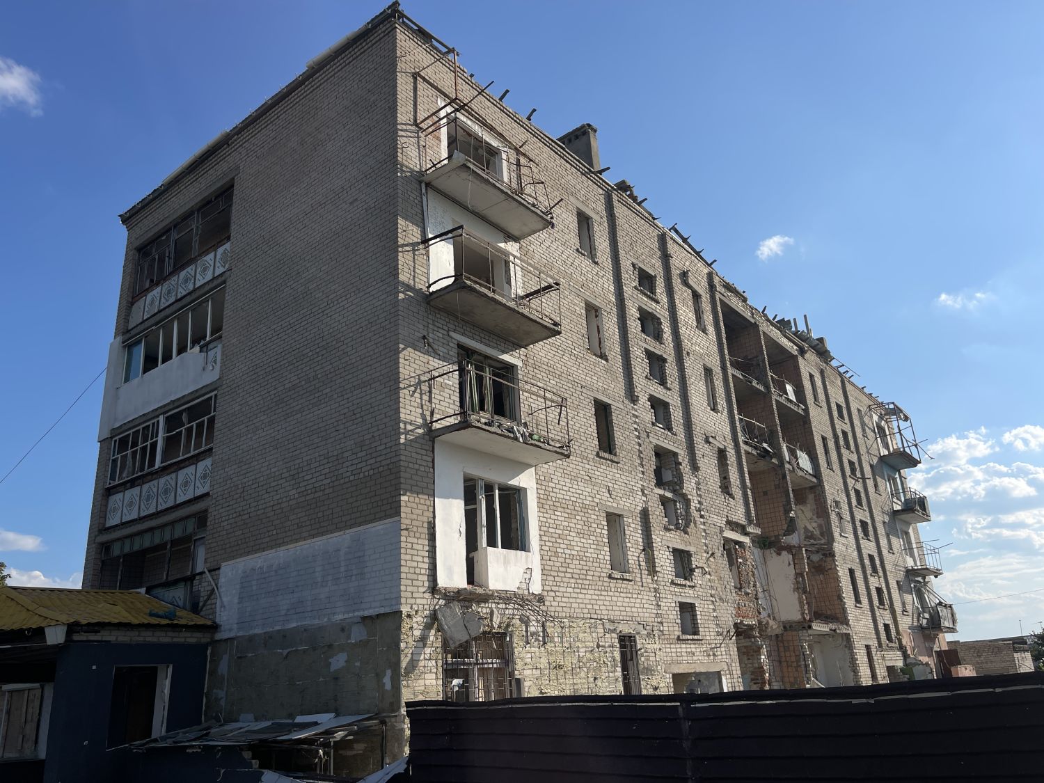 A house in Voznesensk damaged by shelling. Archive photo of «Nikvesti"