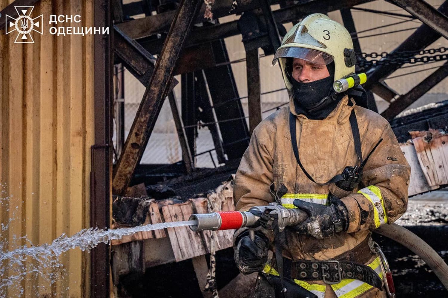 В Одесской области ликвидировали пожар на предприятии. Фото: ГСЧС Одесщины