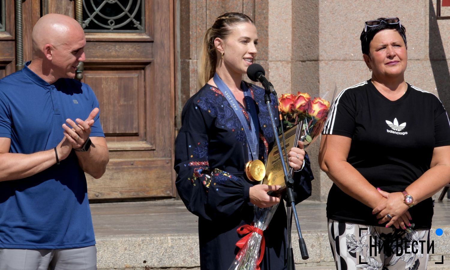 Встреча с шестикратным олимпийским призером по фехтованию Ольгой Харлан в Николаеве. Фото НикВести