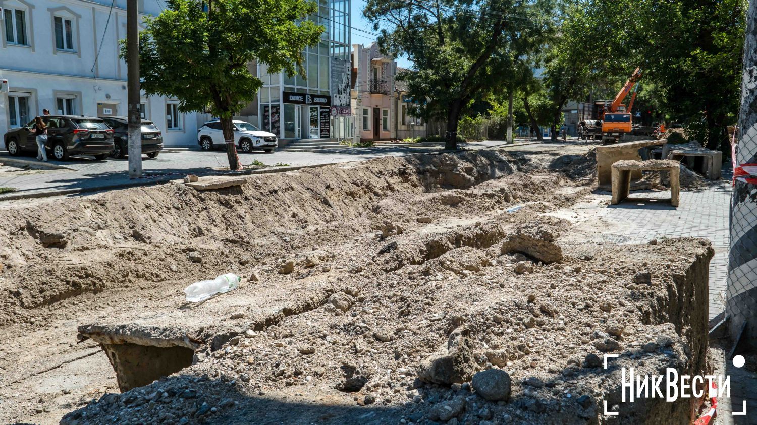 Роботи по заміні тепломереж на Московській та Дунаєва, фото НикВести