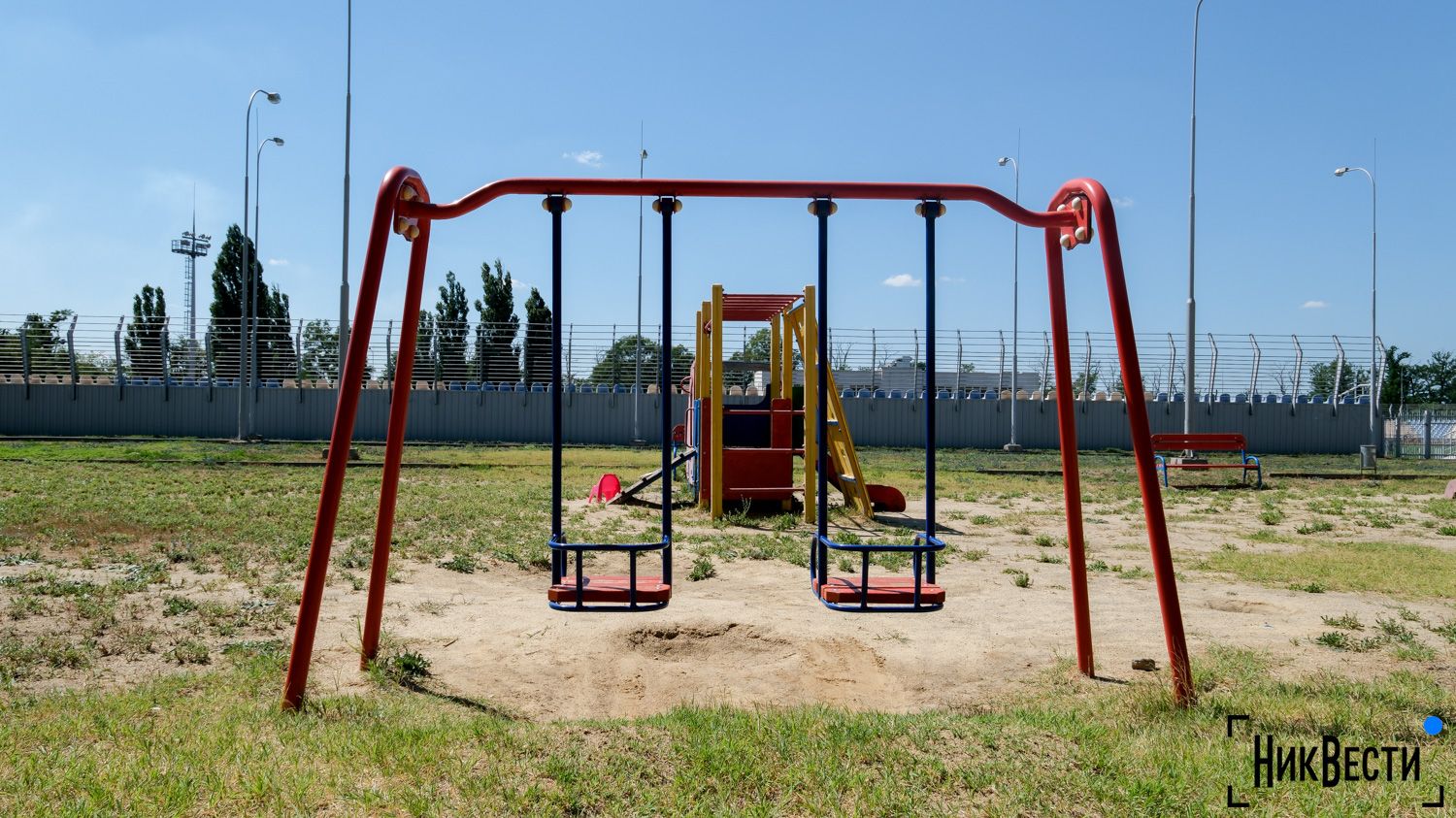 The territory near the stadium in the Peremoga Park, which has been under the care of the KP «Parky» for a year, August 2024, photo «Nikvesti"