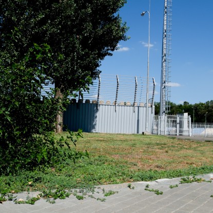 The territory near the stadium in Peremoga Park, which has been under the care of the KP «Parky» for a year, August 2024, photo «Nikvesti"