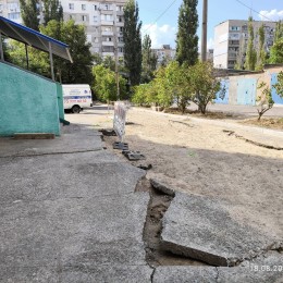 Внутрішньоквартиальний проїзд по проспекту Богоявленському 325/5. фото: Альона Пустоводова