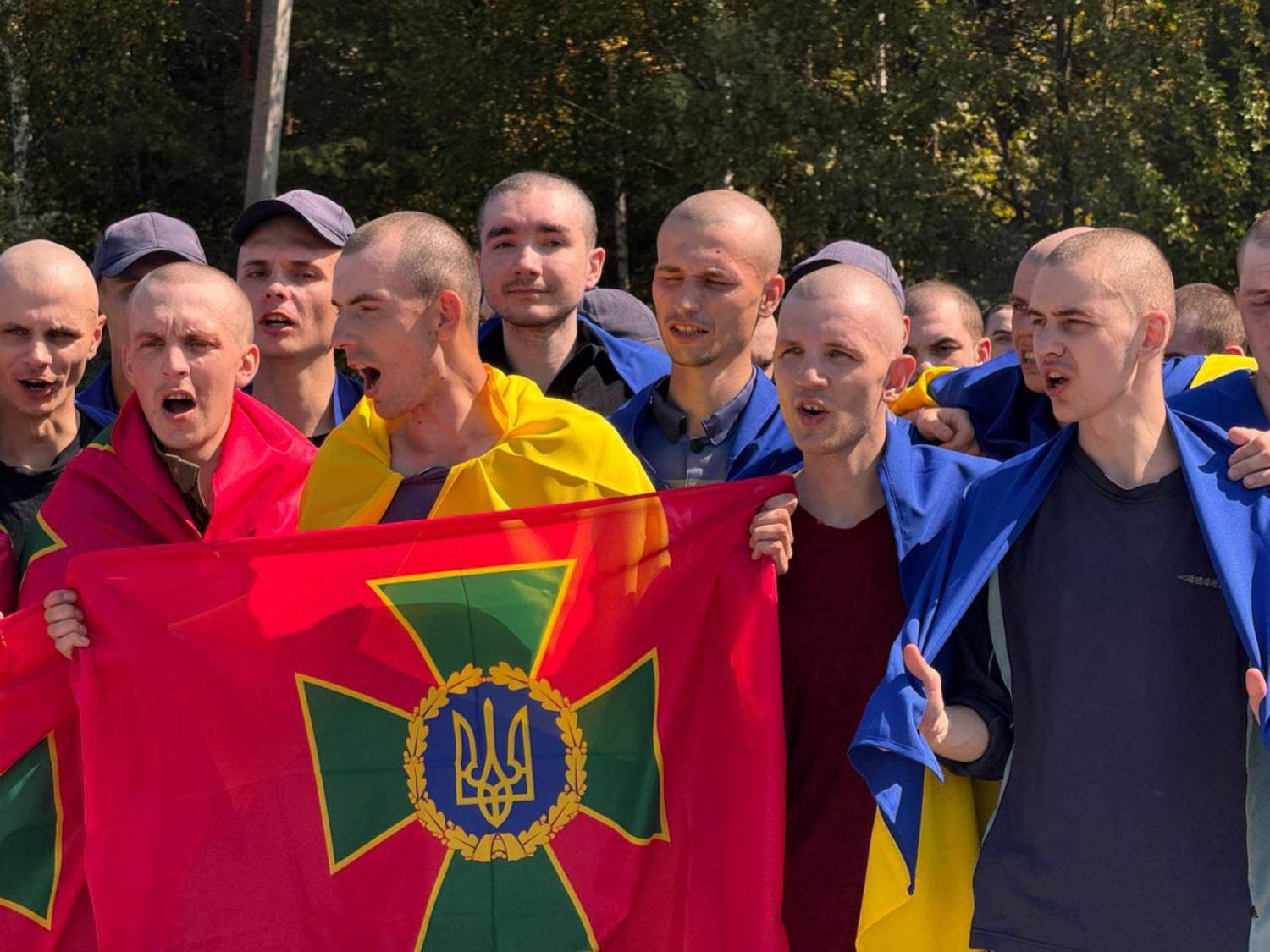 115 Ukrainian soldiers were returned from Russian captivity. Photo from the page of Volodymyr Zelenskyi