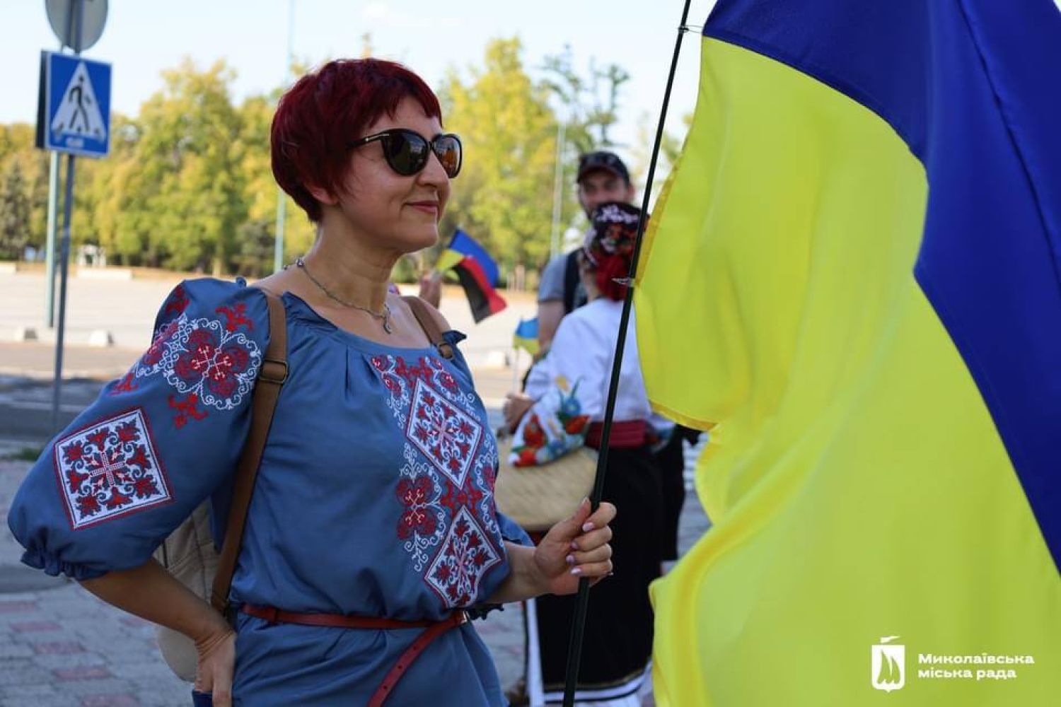 Шествие в вышиванках ко Дню независимости в Николаеве. Фото Николаевского горсовета